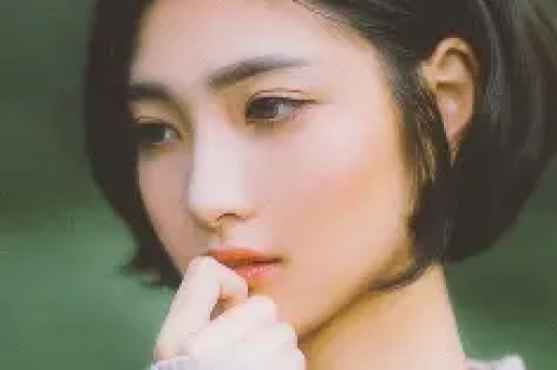 网红表妹李KK自曝破产！未婚生女后掉粉上百万转行去卖小吃