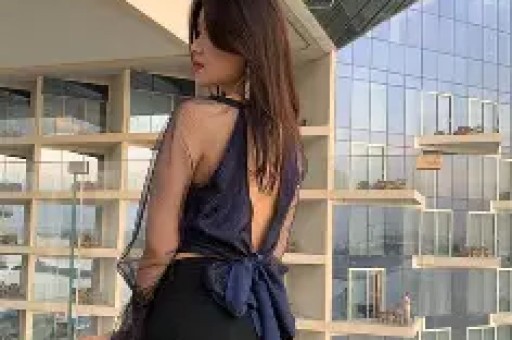 45岁胡杏儿蓝透人鱼裙大秀身材首度回应老公夜店偷食事件格局真大