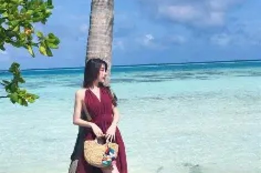 27岁姆巴佩官宣恋情！失利后晒26岁西班牙演员女友照片 酒店同居