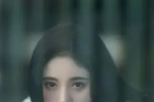 胡杏儿老公李乘德夜店搂抱事件后离婚生日照曝光！胡杏儿曾遗憾认识老公太晚