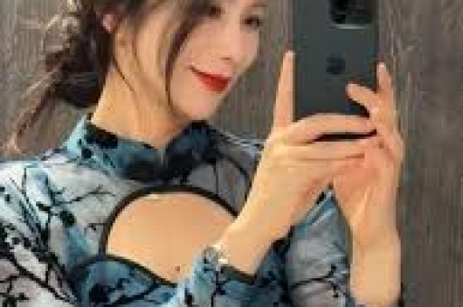 2025年娱乐圈八卦：明星恋情曝光粉丝热议
