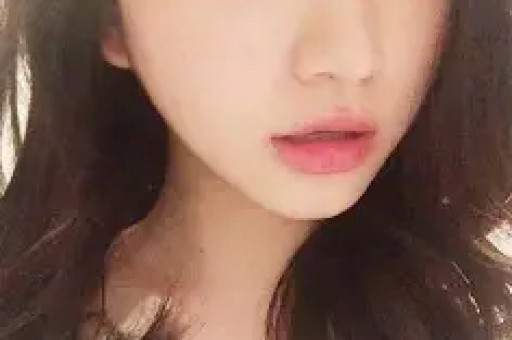 白冰离婚风波：前夫疑似性取向成谜网友关注胡歌绯闻